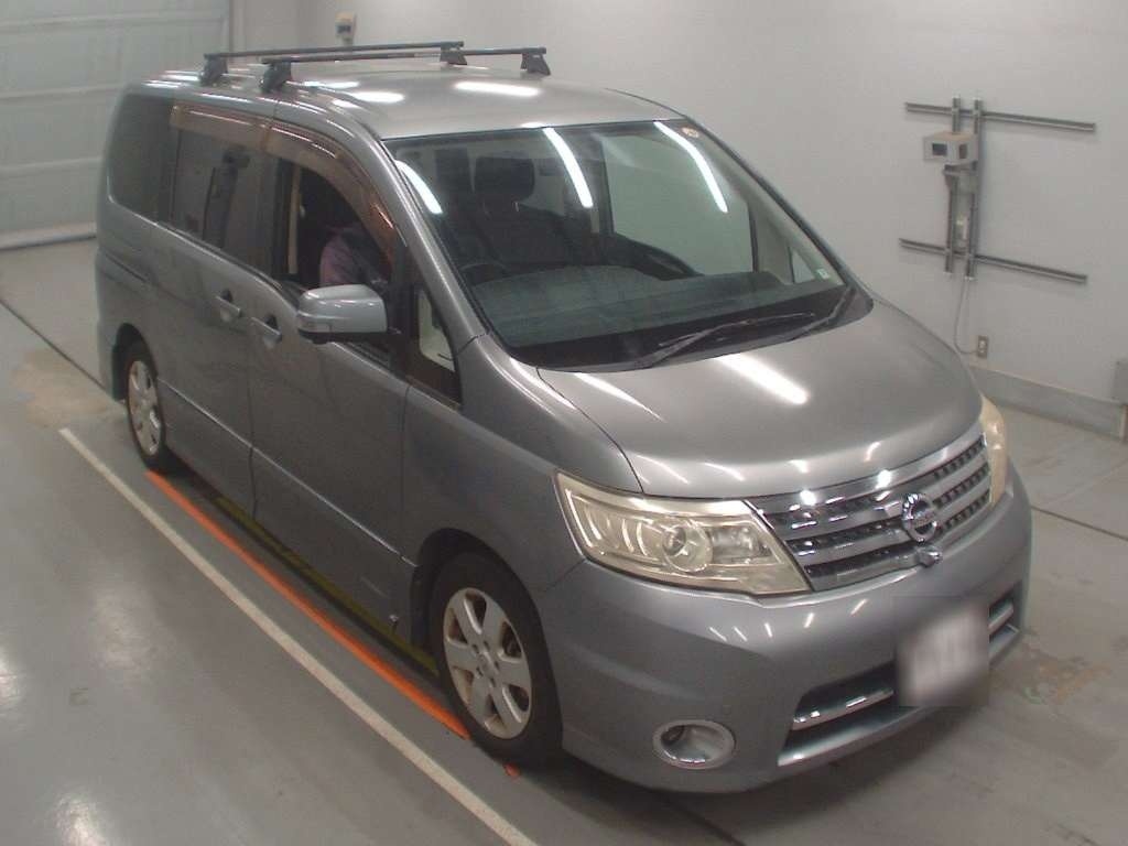NISSAN SERENA