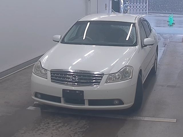 NISSAN FUGA