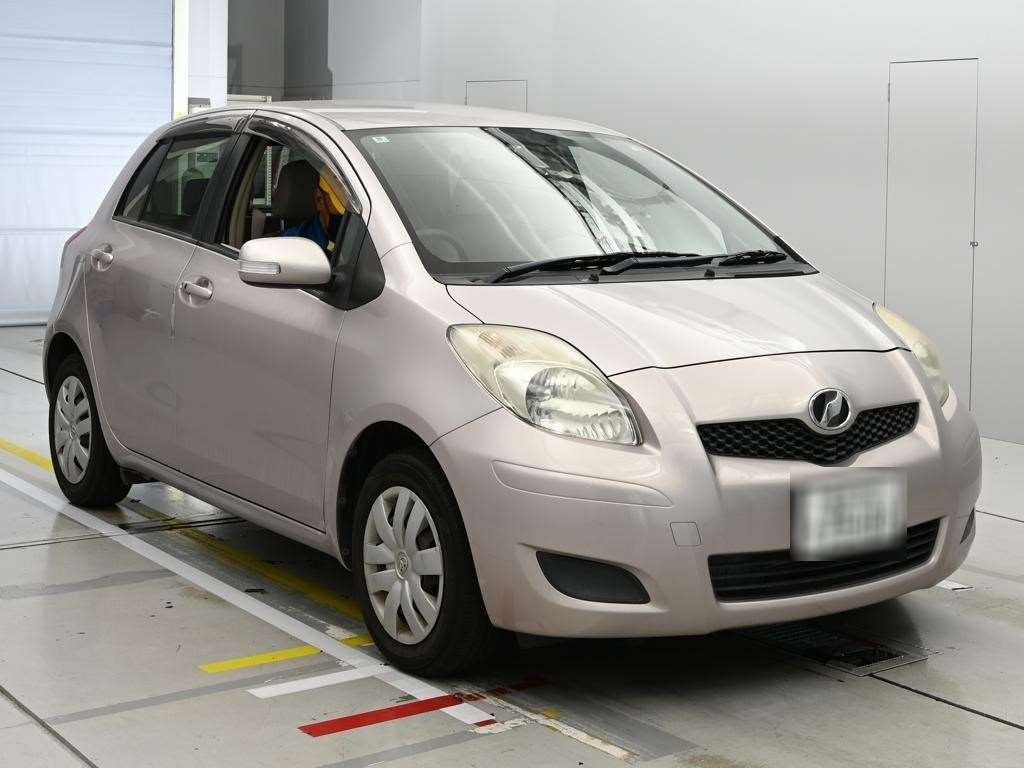 TOYOTA VITZ