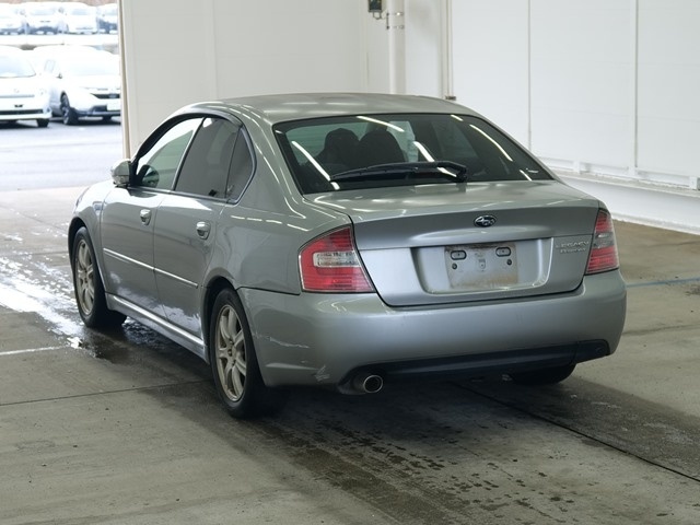 SUBARU LEGACY B4