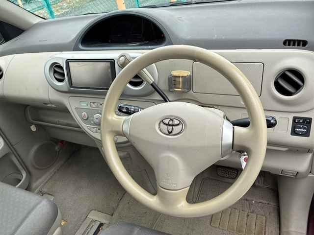 TOYOTA PORTE