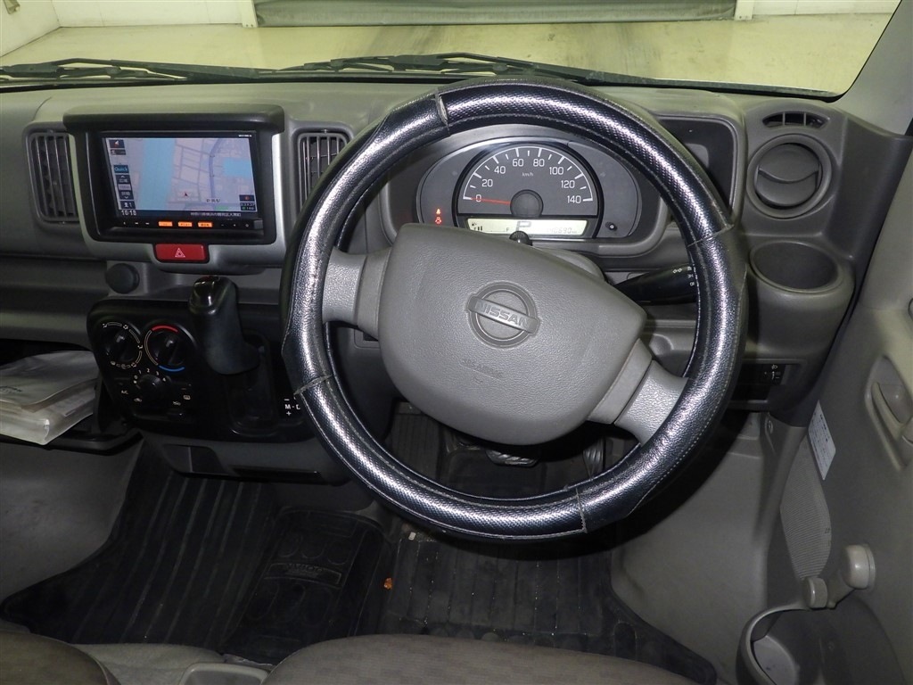 NISSAN NV100 CLIPPER