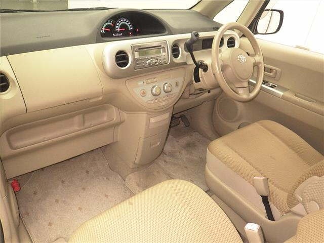 TOYOTA PORTE