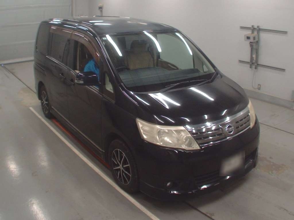 NISSAN SERENA