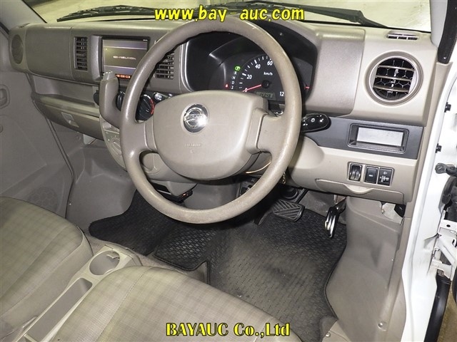 NISSAN NV100 CLIPPER
