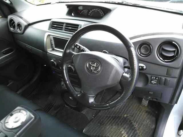 TOYOTA BB