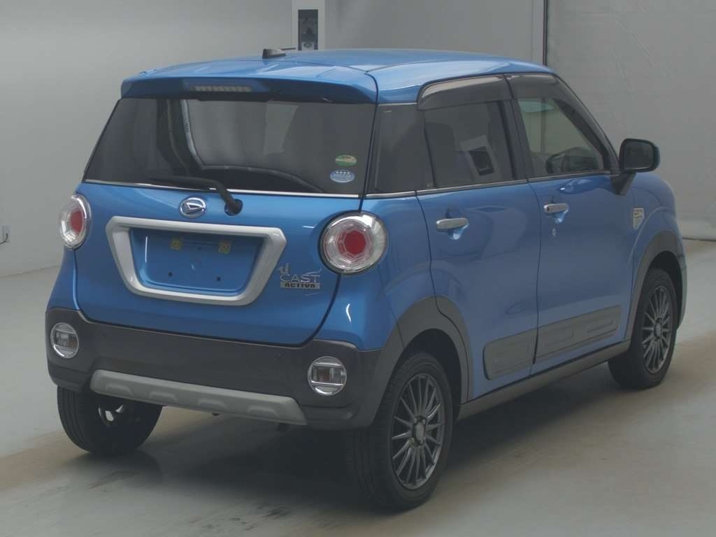 DAIHATSU CAST