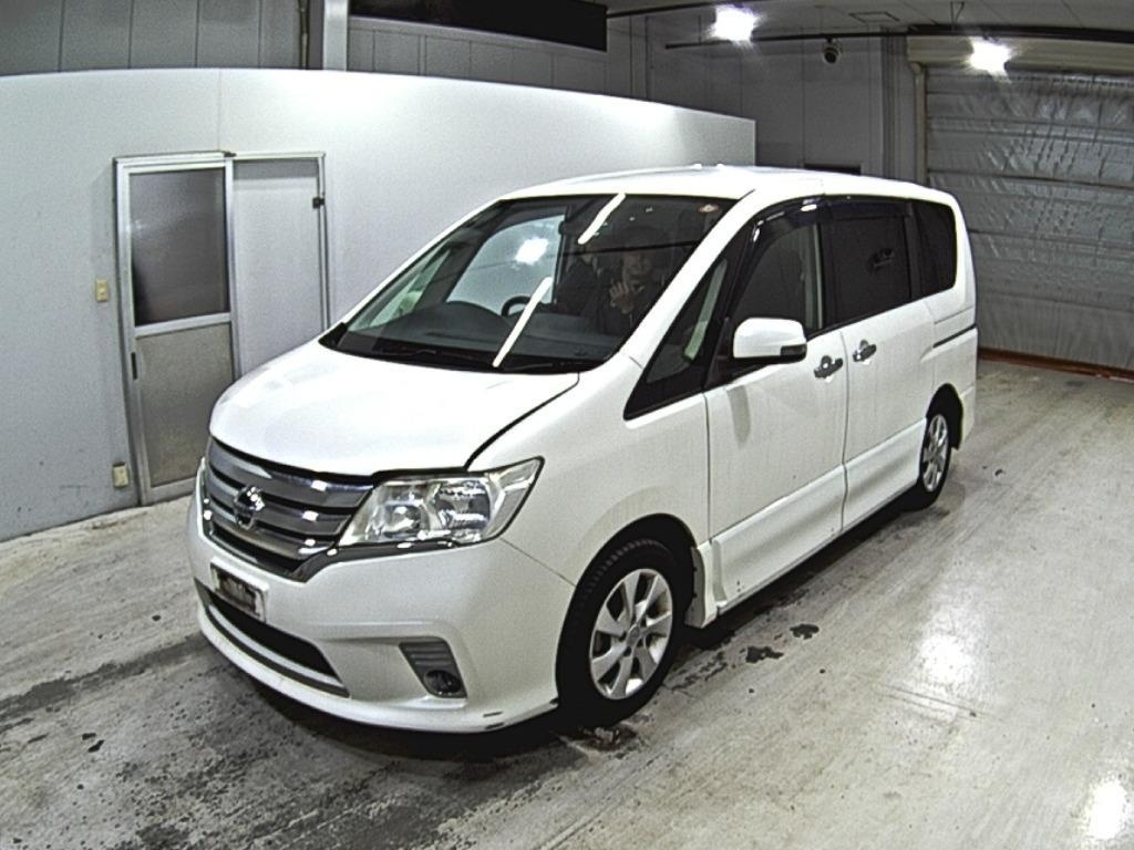 NISSAN SERENA