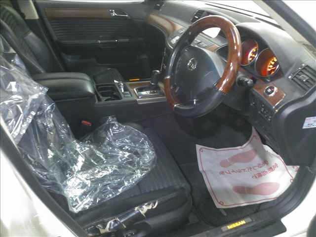 NISSAN FUGA