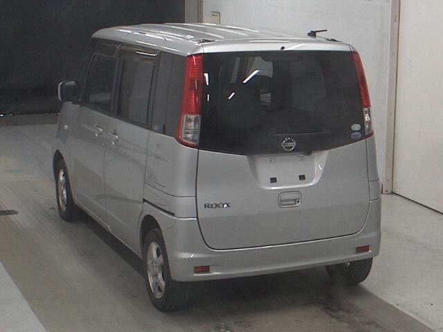 NISSAN ROOX