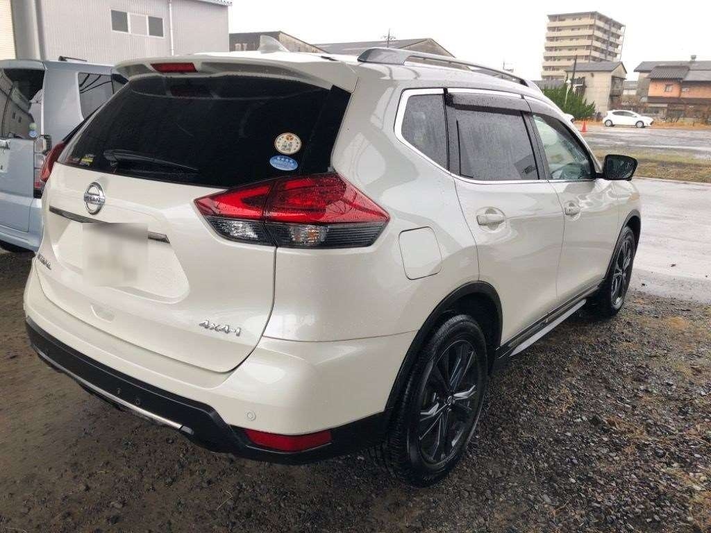 NISSAN X-TRAIL