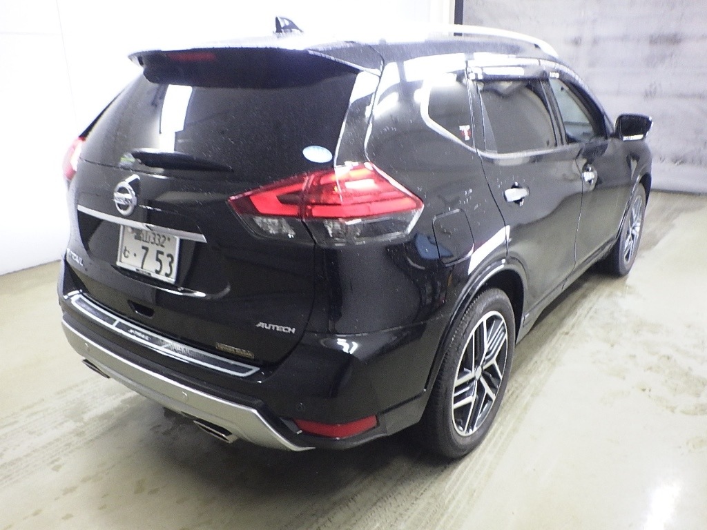NISSAN X-TRAIL