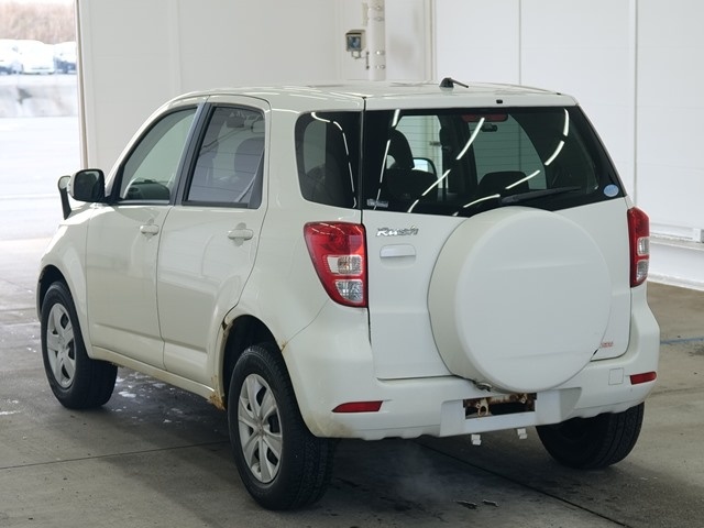 TOYOTA RUSH