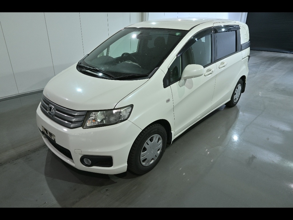 HONDA FREED SPIKE