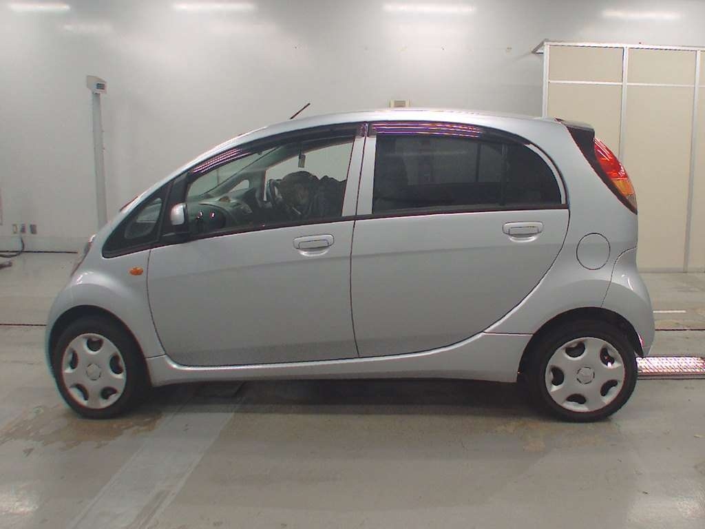 MITSUBISHI I