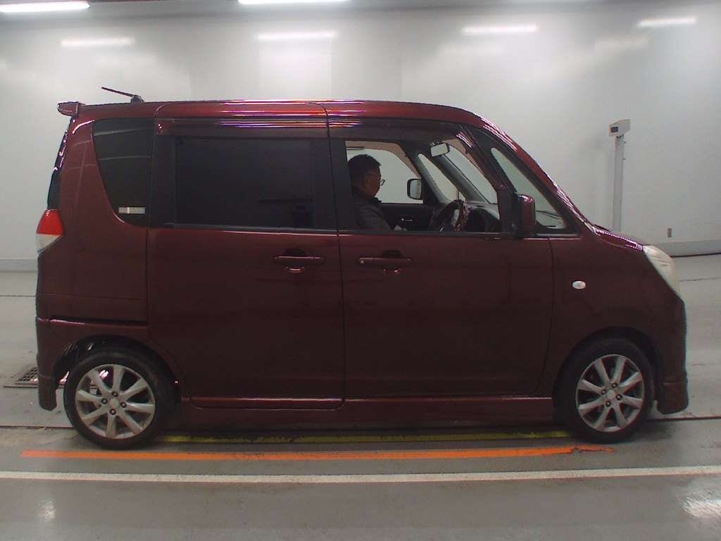 MITSUBISHI DELICA D:2