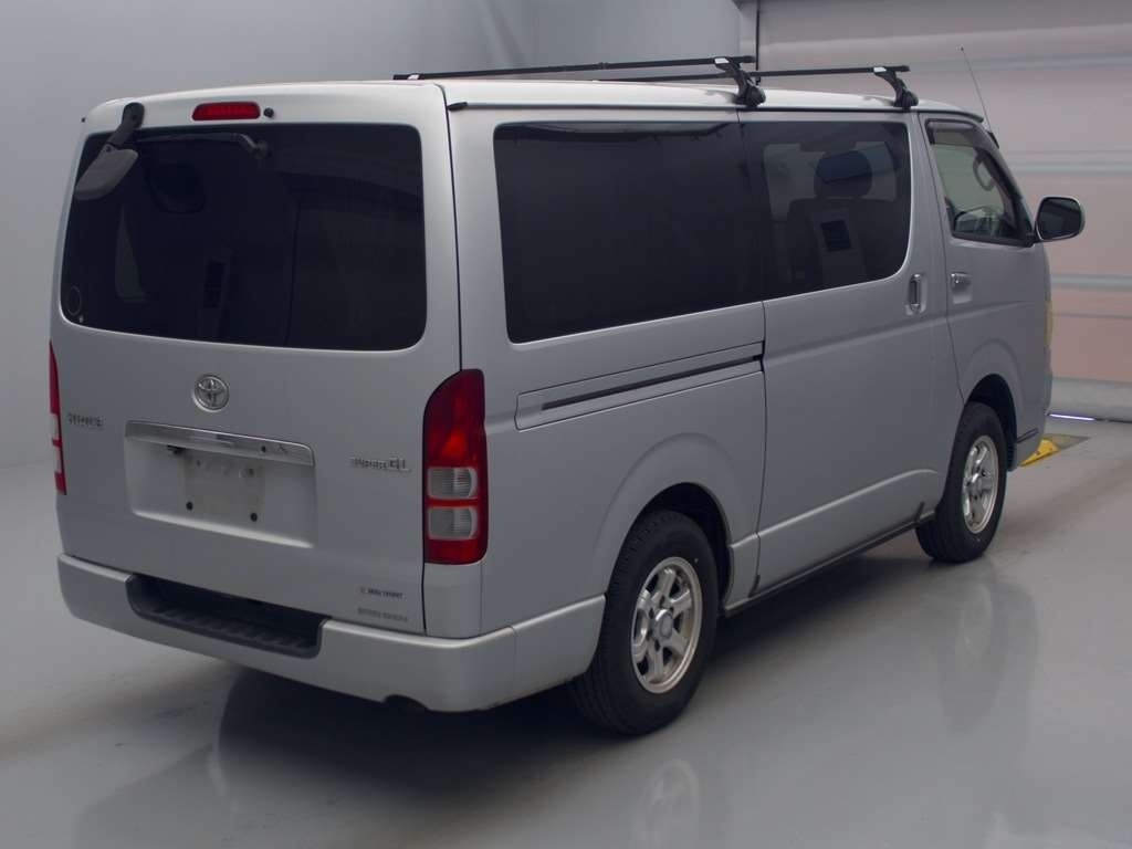 TOYOTA REGIUS ACE