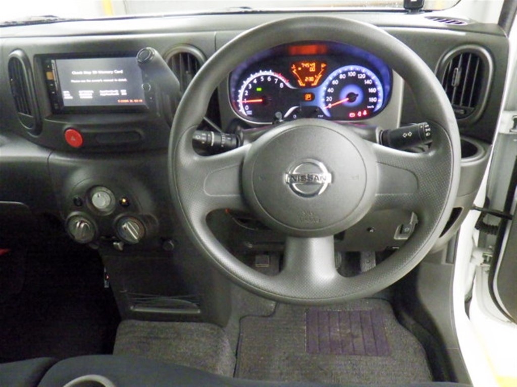 NISSAN CUBE