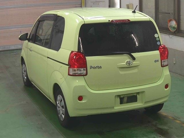 TOYOTA PORTE