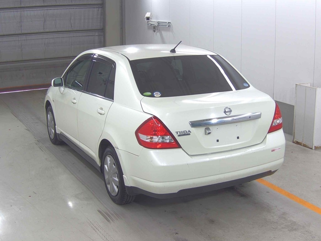 NISSAN TIIDA LATIO