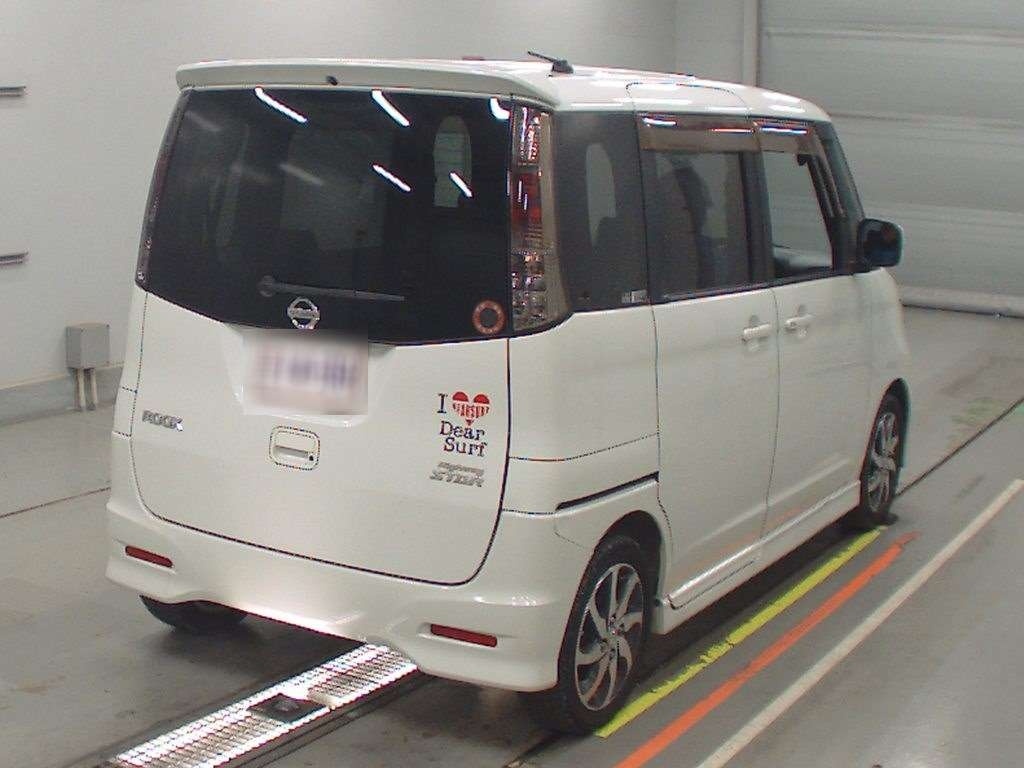 NISSAN ROOX
