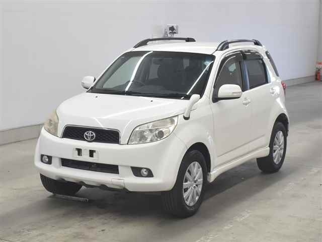 TOYOTA RUSH