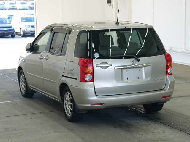 TOYOTA RAUM