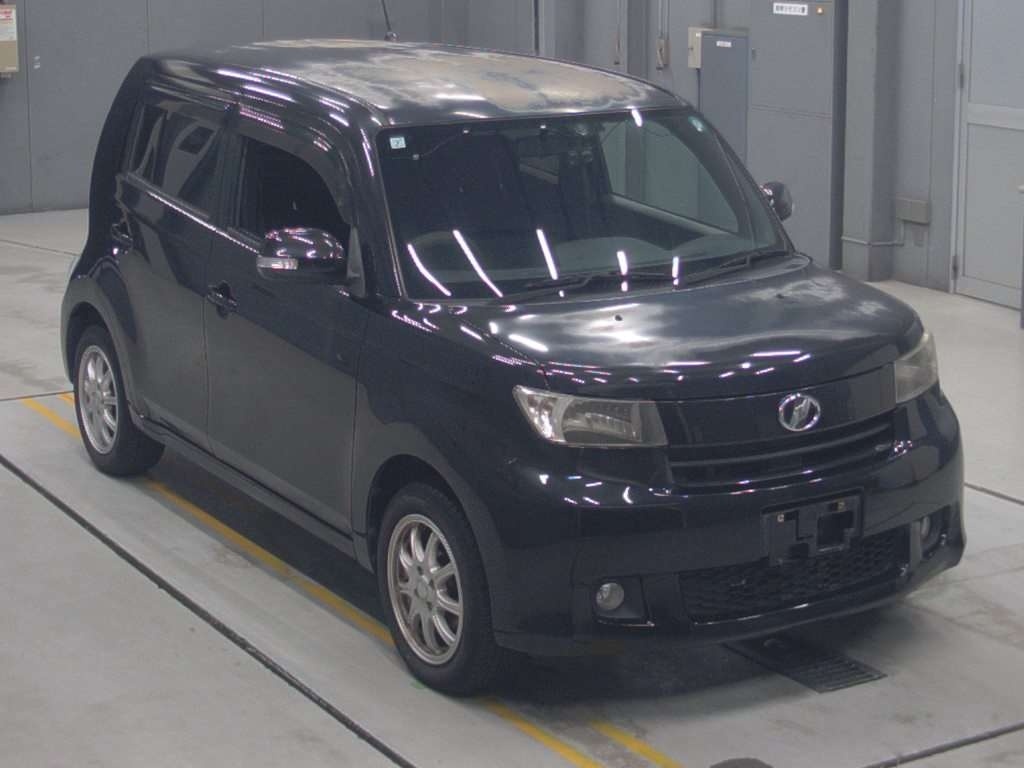 TOYOTA BB