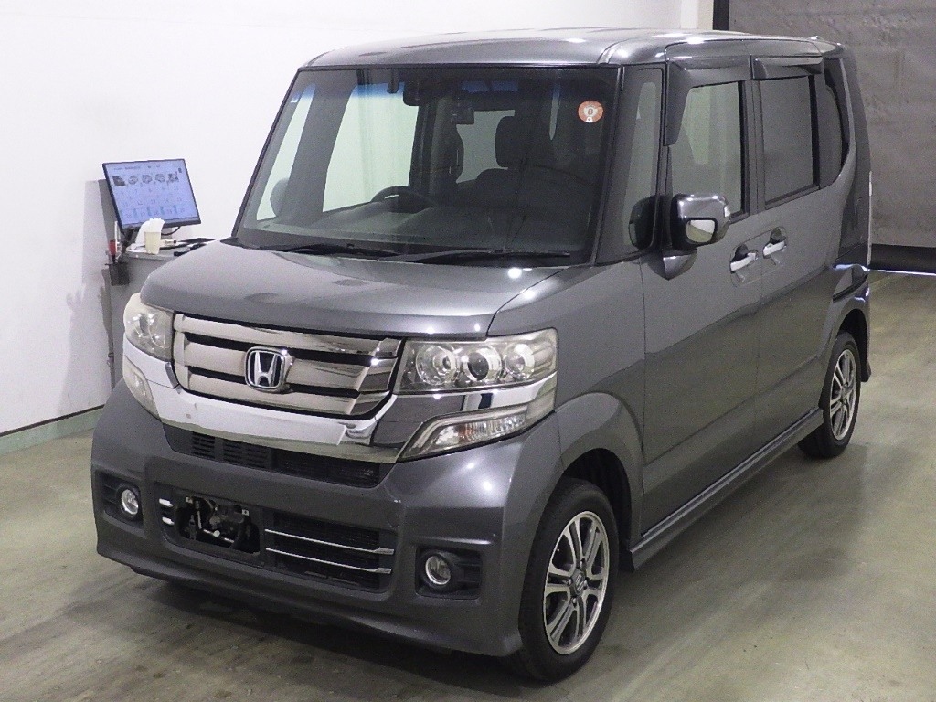 HONDA N-BOX