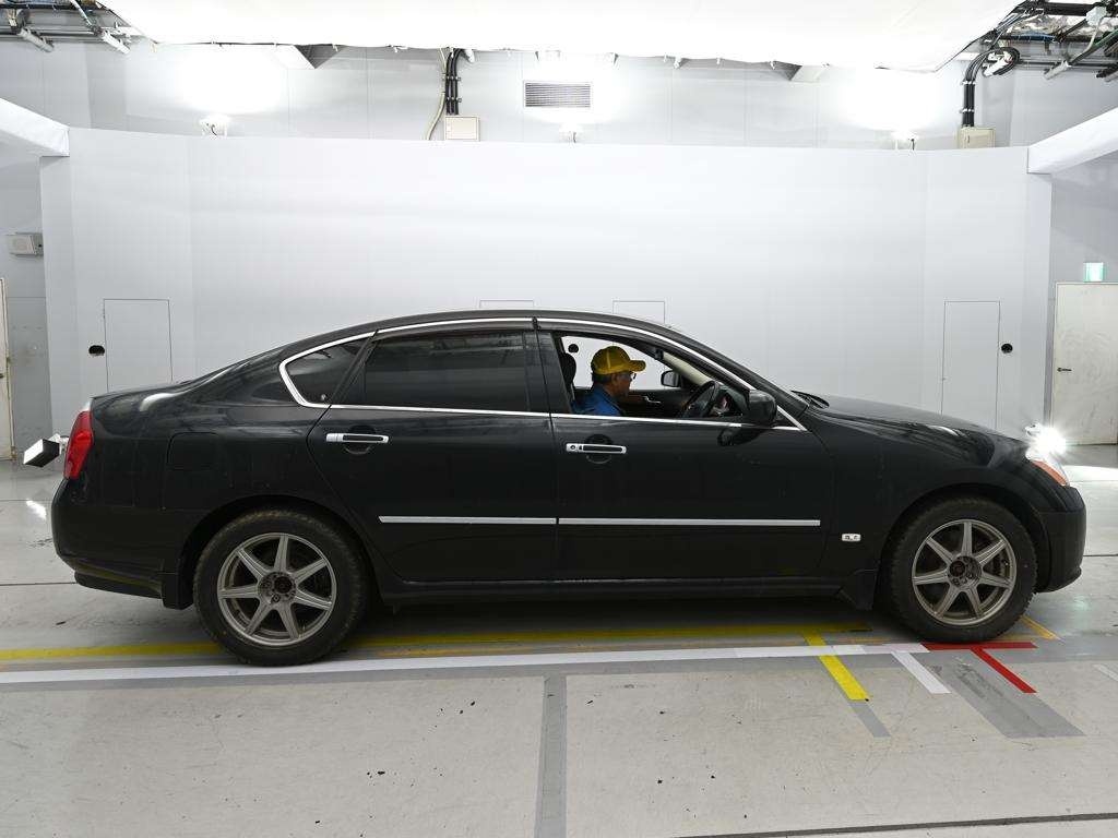 NISSAN FUGA