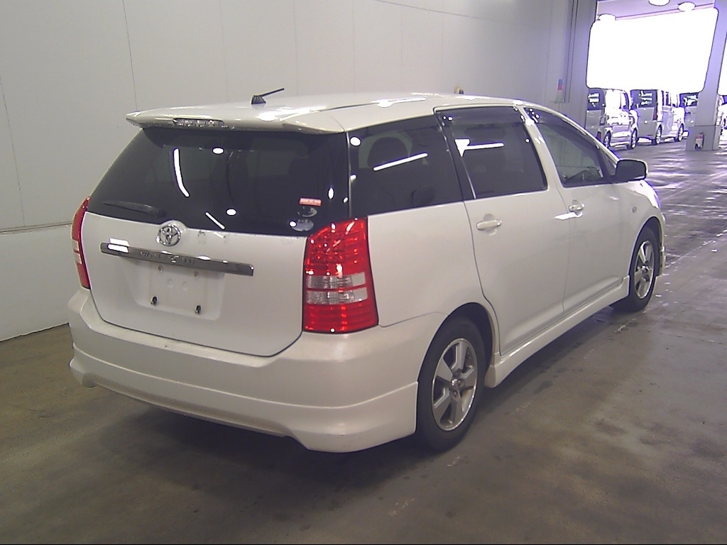 TOYOTA WISH