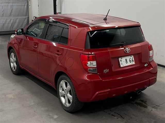TOYOTA IST