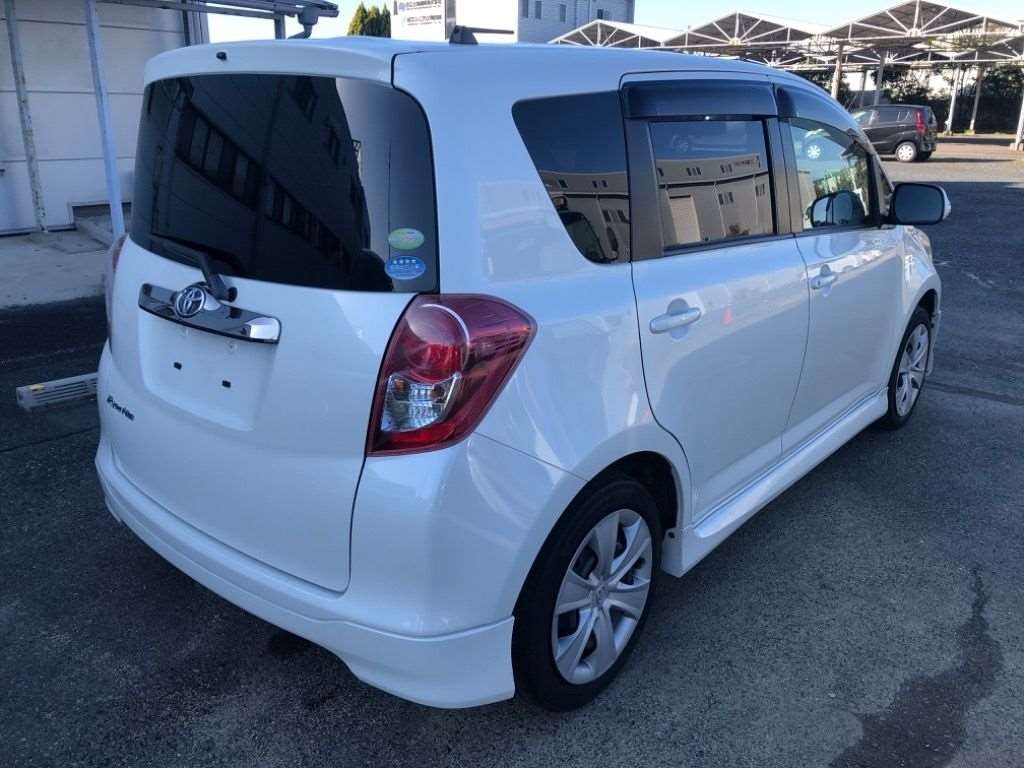 TOYOTA RACTIS