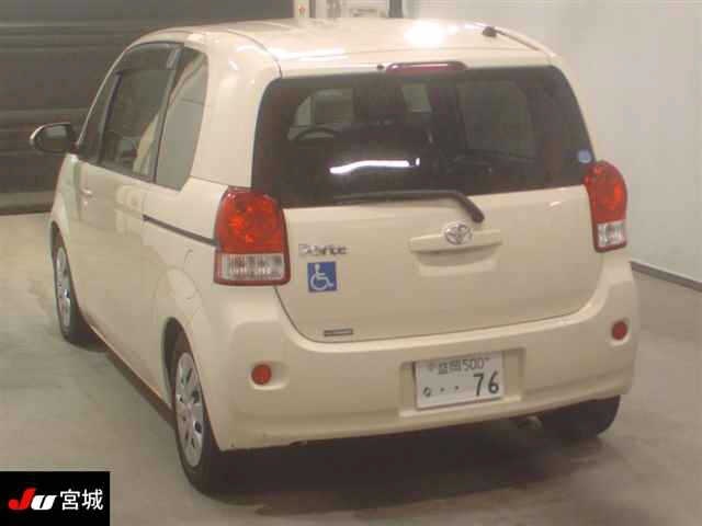 TOYOTA PORTE