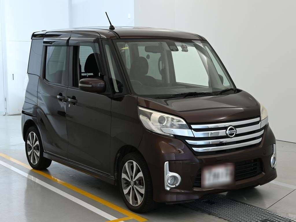 NISSAN DAYZ ROOX