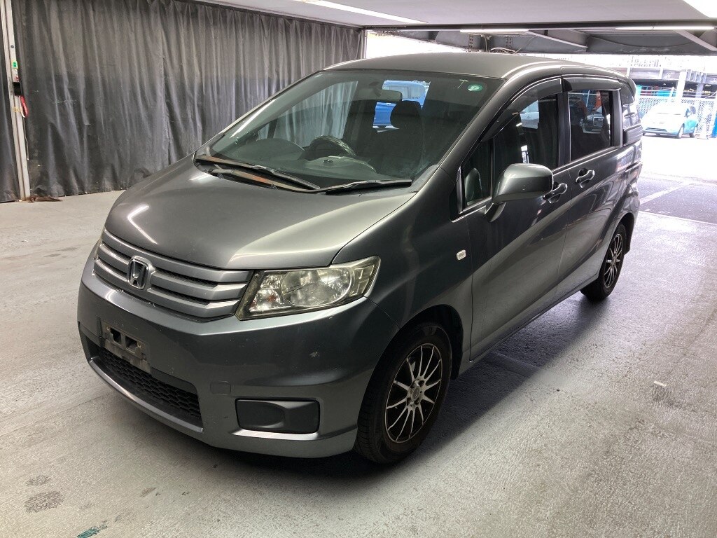 HONDA FREED SPIKE