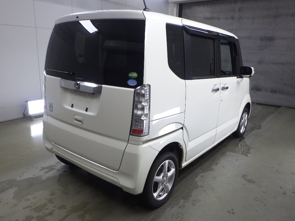 HONDA N-BOX