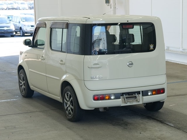 NISSAN CUBE
