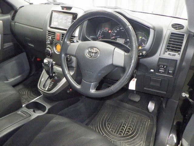 TOYOTA RUSH