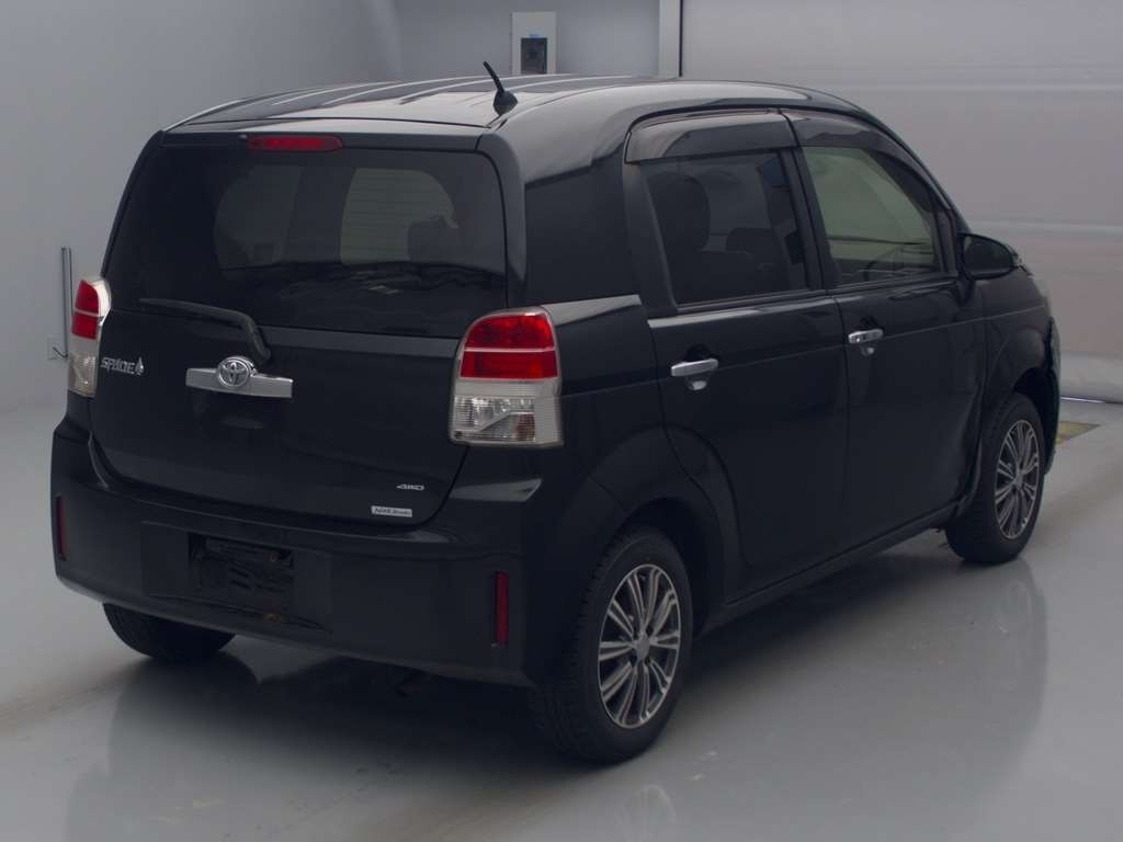 TOYOTA SPADE