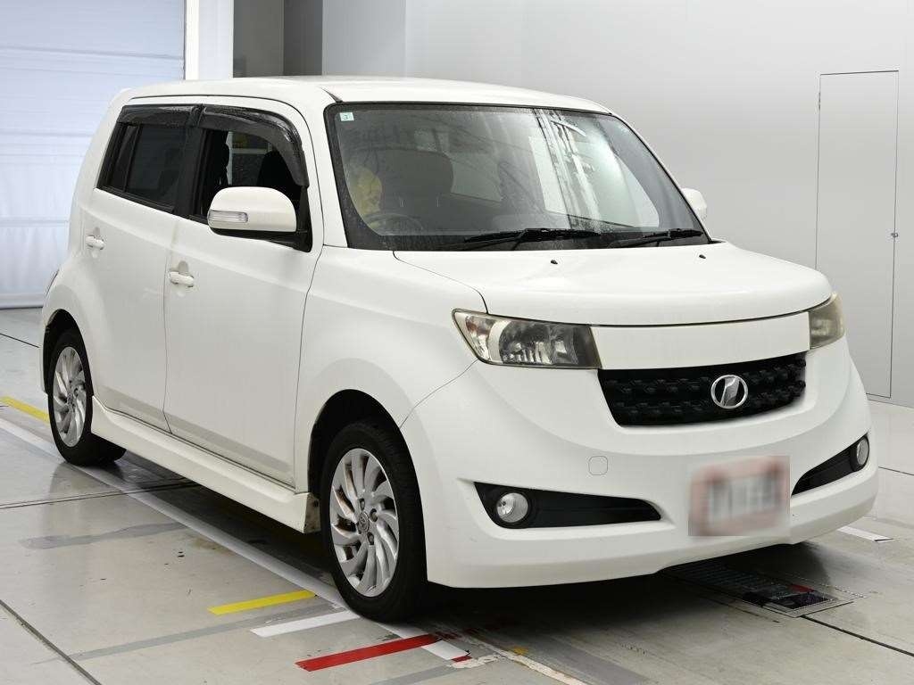 TOYOTA BB