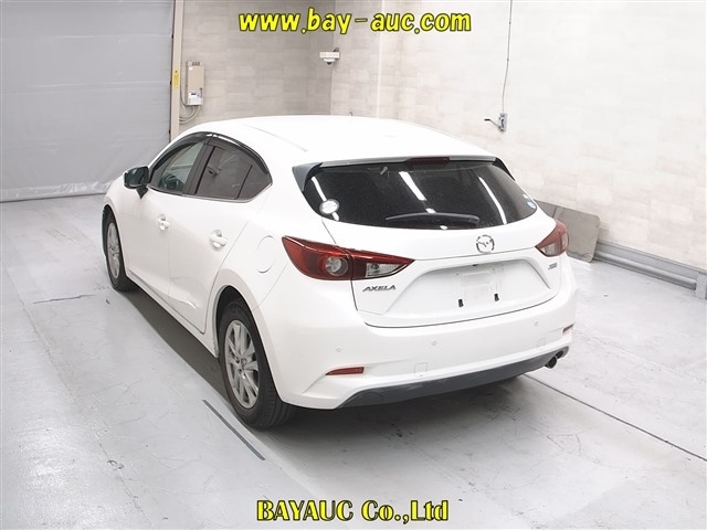 MAZDA AXELA