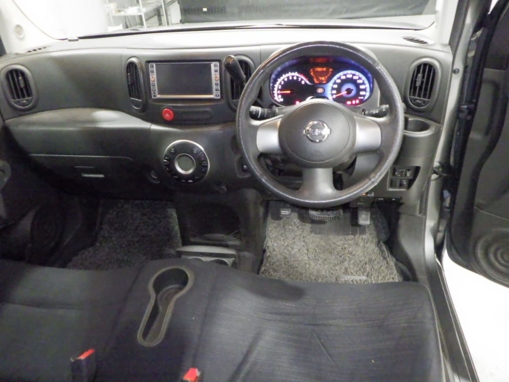 NISSAN CUBE