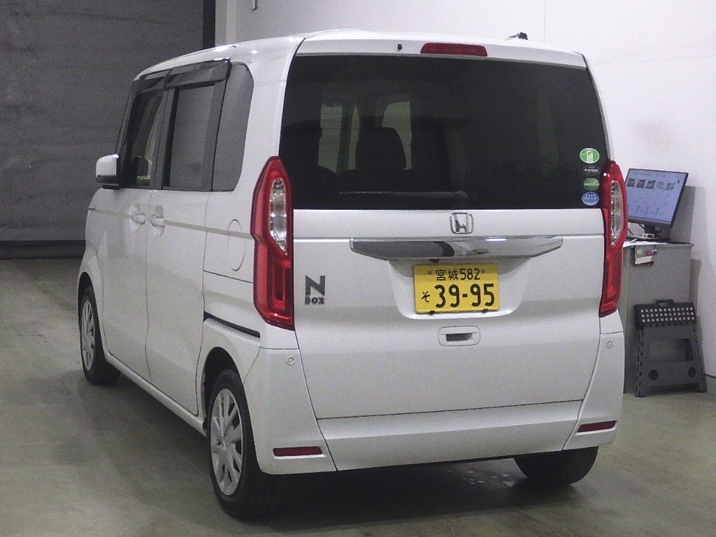 HONDA N-BOX