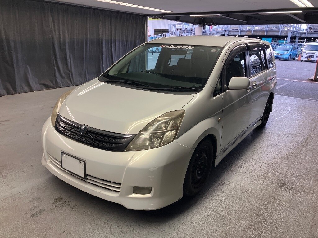 TOYOTA ISIS