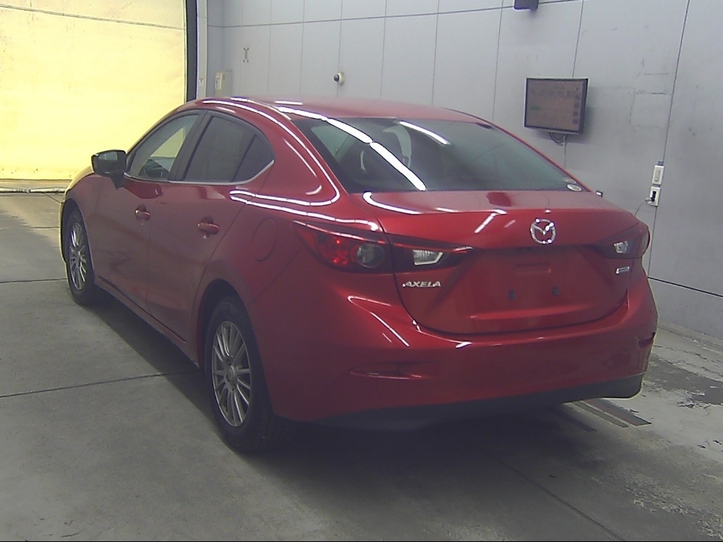 MAZDA AXELA