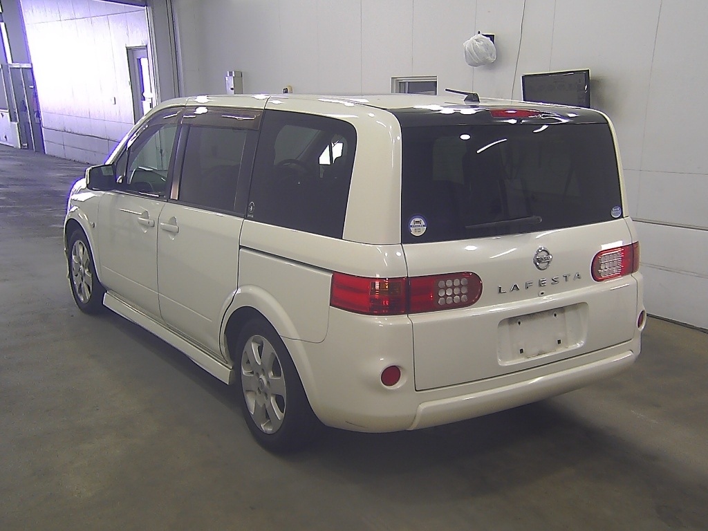NISSAN LAFESTA
