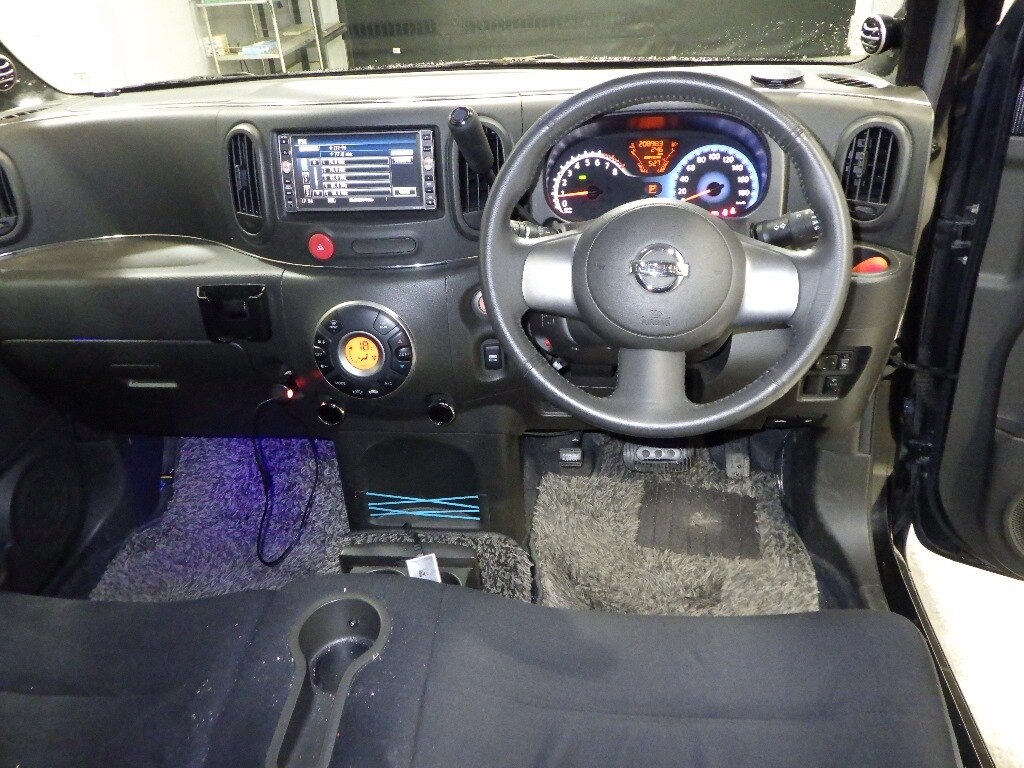 NISSAN CUBE
