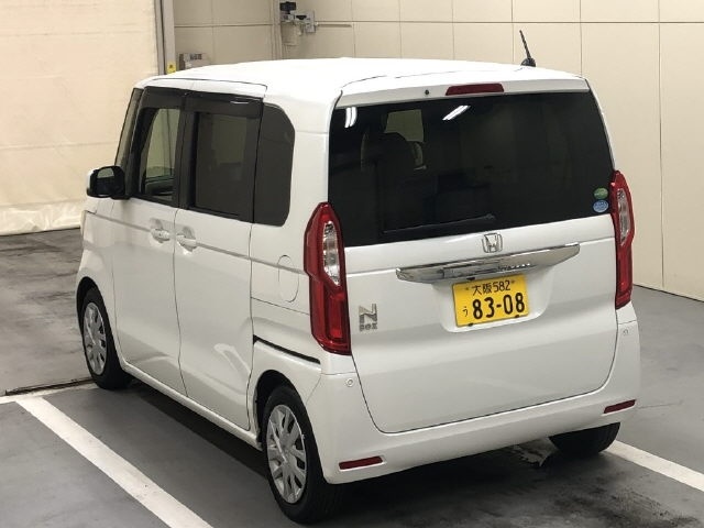 HONDA N-BOX