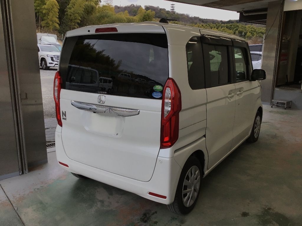 HONDA N-BOX